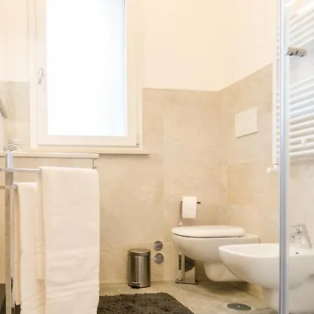 Fco Secrets Luxury Фьюмичино