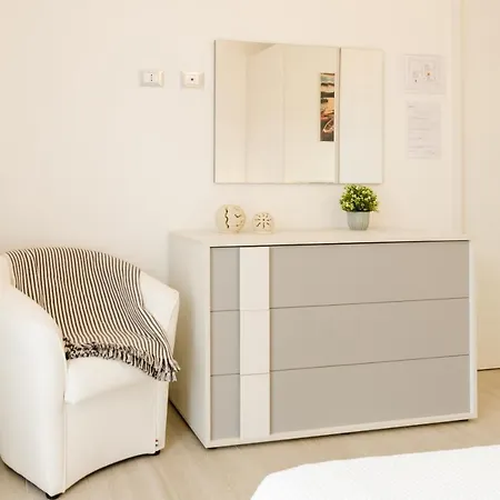 Fco Secrets Luxury * Фьюмичино